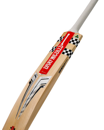 Gray-Nicolls Nova 2.0 Players Edition Bat